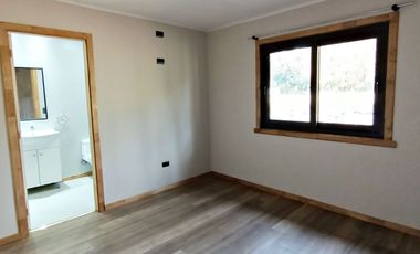 Linda casa nueva en parcela a minutos de Villarrica