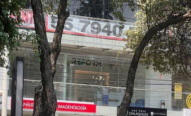 se renta local en Av. Jinetes, Arboledas cerca de Periférico