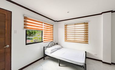 For Sale: 8-Bedroom Beach House in The Strand