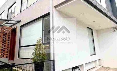 Casa en venta sector Av. del Tejar, tres habitaciones , acabados de primera.