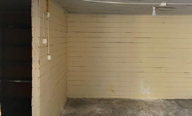 VENTA DE PROPIEDAD CON USO MIXTO EN BARRIO RESIDENCIAL