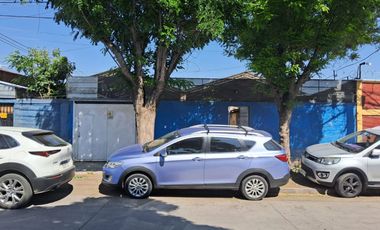 VENTA DE PROPIEDAD CON USO MIXTO EN BARRIO RESIDENCIAL