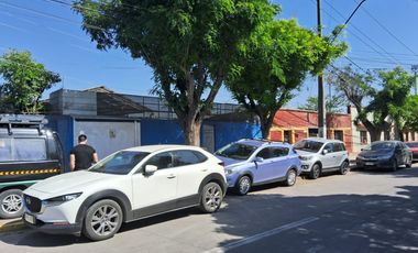 VENTA DE PROPIEDAD CON USO MIXTO EN BARRIO RESIDENCIAL