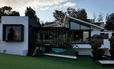 RESIDENCIA CON IMPRESIONANTE DISEÑO Y ACABADOS EN VENTAEN LA ESTADÍA.