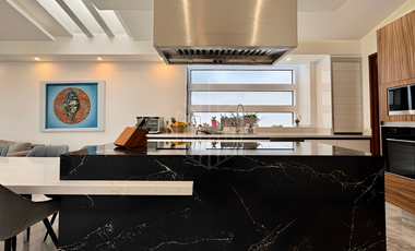 RESIDENCIA CON IMPRESIONANTE DISEÑO Y ACABADOS EN VENTAEN LA ESTADÍA.