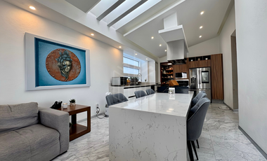 RESIDENCIA CON IMPRESIONANTE DISEÑO Y ACABADOS EN VENTAEN LA ESTADÍA.