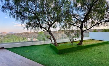 RESIDENCIA CON IMPRESIONANTE DISEÑO Y ACABADOS EN VENTAEN LA ESTADÍA.