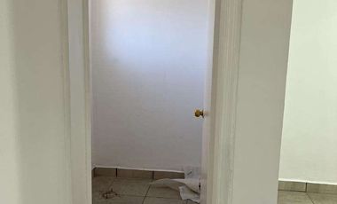 2 LOCALES DENTRO DE PLAZA COMERCIAL IDEAL PARA OFICINAS, DENTISTAS, DOCTORES