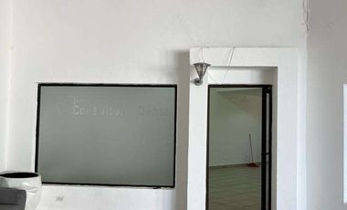 2 LOCALES DENTRO DE PLAZA COMERCIAL IDEAL PARA OFICINAS, DENTISTAS, DOCTORES