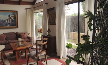 ESTUPENDA CASA EN EL CENTRO DE OLMUE, CALLE O´HIGGINS 5 DORMITORIOS, 4 BAÑOS