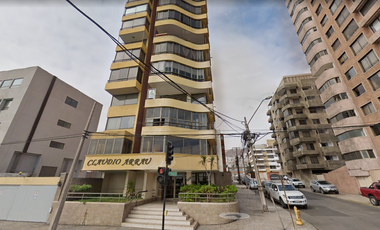 SE ARRIENDA AMPLIO DEPARTAMENTO AMOBLADO EN JARDINES DEL SUR
