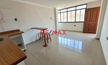 Se Vende Casa De Playa Mas Terreno En Huanchaquito - At 291.05 M2 - Ac 225 M2- 160000 Dolares