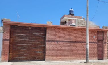 Se Vende Casa De Playa Mas Terreno En Huanchaquito - At 291.05 M2 - Ac 225 M2- 160000 Dolares