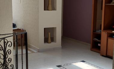 RENTA DE OFICINAS CON BODEGA EN TOLUCA ZONA INDUSTRIAL SANTA ANA TLAPALTITLAN