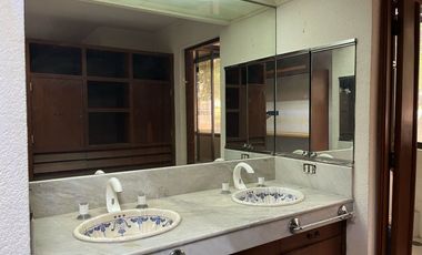Casa/Terreno en Venta en Av. División del Norte CON USO DE SUELO (HC)