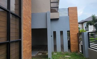 Furnished 5BR House for Rent near Clark!