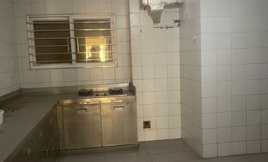 4BR Unit For Sale - Washington Tower