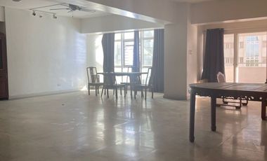 4BR Unit For Sale - Washington Tower
