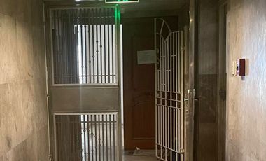 4BR Unit For Sale - Washington Tower