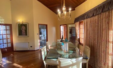VENTA CASA VILLA CARLOS PAZ , BARRIO SANTA RITA.