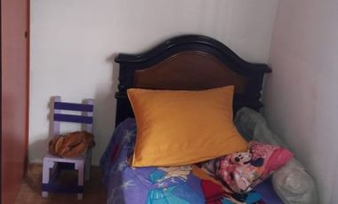 VENTA CASA 5 AMBIENTES VILLA LUZURIAGA CON PISCINA FONDO