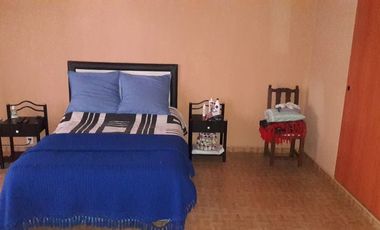 VENTA CASA 5 AMBIENTES VILLA LUZURIAGA CON PISCINA FONDO