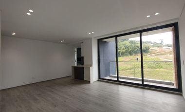 Apartamento en arriendo en Pinares Alto