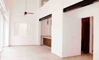 INCREÍBLE CASA NUEVA EN RENTA Y VENTA EN VÍA CUMBRES
