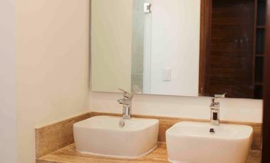 INCREÍBLE CASA NUEVA EN RENTA Y VENTA EN VÍA CUMBRES