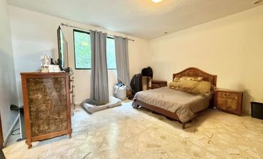 CASA EN VENTA EN LOMAS 4ta SECCION EXCELENTE UBICACION