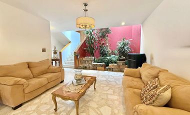 CASA EN VENTA EN LOMAS 4ta SECCION EXCELENTE UBICACION