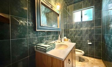CASA EN VENTA EN LOMAS 4ta SECCION EXCELENTE UBICACION