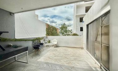 CASA EN VENTA EN LOMAS 4ta SECCION EXCELENTE UBICACION