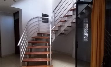 Se Alquila Hermosa Casa De 4 Pisos En Campo Verde - Sachaca