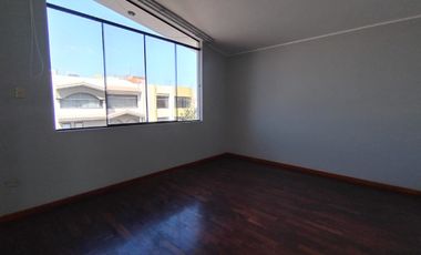 Se Alquila Hermosa Casa De 4 Pisos En Campo Verde - Sachaca