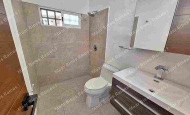 Renta de Casa para Oficinas en Esquina Sm 50 en Cancun Doble Acceso de 3 Recámaras y 3 Baños