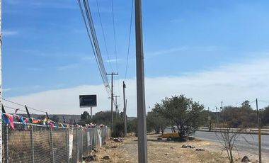 RENTA DE TERRENO EN GUADALUPE LA VENTA, EL MARQUES, ZONA AEROPUERTO, SOBRE CARRETERA