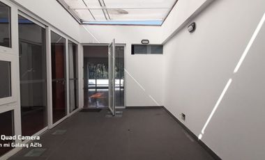 ALQUILER EXCLUSIVO DUPLEX DE LUJO DE 4 DORMITORIOS EN CHACARILLA DEL  ESTANQUE