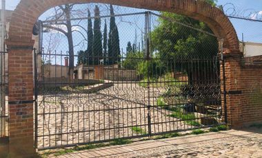SE VENDE COMO TERRENO INMUEBLE EXCELENTEMENTE UBICADO IDEAL DESARROLLADORES