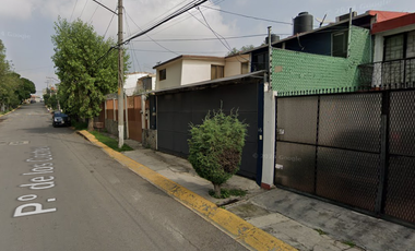 Casa en venta - Recuperación bancaria - Paseo de los Coches #16 - Residencial El Dorado - Tlalnepantla de Baz - Edo. de México