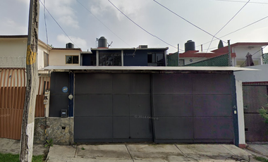 Casa en venta - Recuperación bancaria - Paseo de los Coches #16 - Residencial El Dorado - Tlalnepantla de Baz - Edo. de México