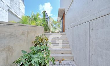 Casa en Venta en Cancún en Laguna I en Puerto Cancún con Alberca