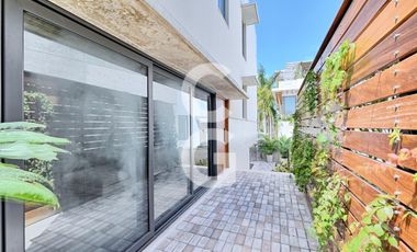 Casa en Venta en Cancún en Laguna I en Puerto Cancún con Alberca
