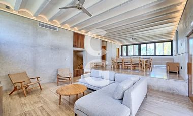 Casa en Venta en Cancún en Laguna I en Puerto Cancún con Alberca
