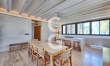 Casa en Venta en Cancún en Laguna I en Puerto Cancún con Alberca