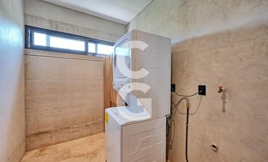Casa en Venta en Cancún en Laguna I en Puerto Cancún con Alberca