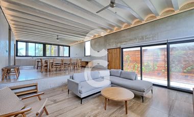 Casa en Venta en Cancún en Laguna I en Puerto Cancún con Alberca