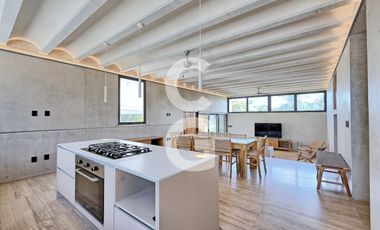 Casa en Venta en Cancún en Laguna I en Puerto Cancún con Alberca