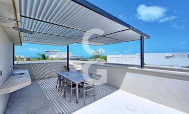 Casa en Venta en Cancún en Laguna I en Puerto Cancún con Alberca