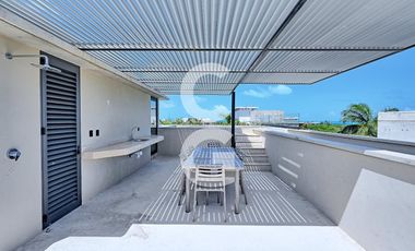 Casa en Venta en Cancún en Laguna I en Puerto Cancún con Alberca